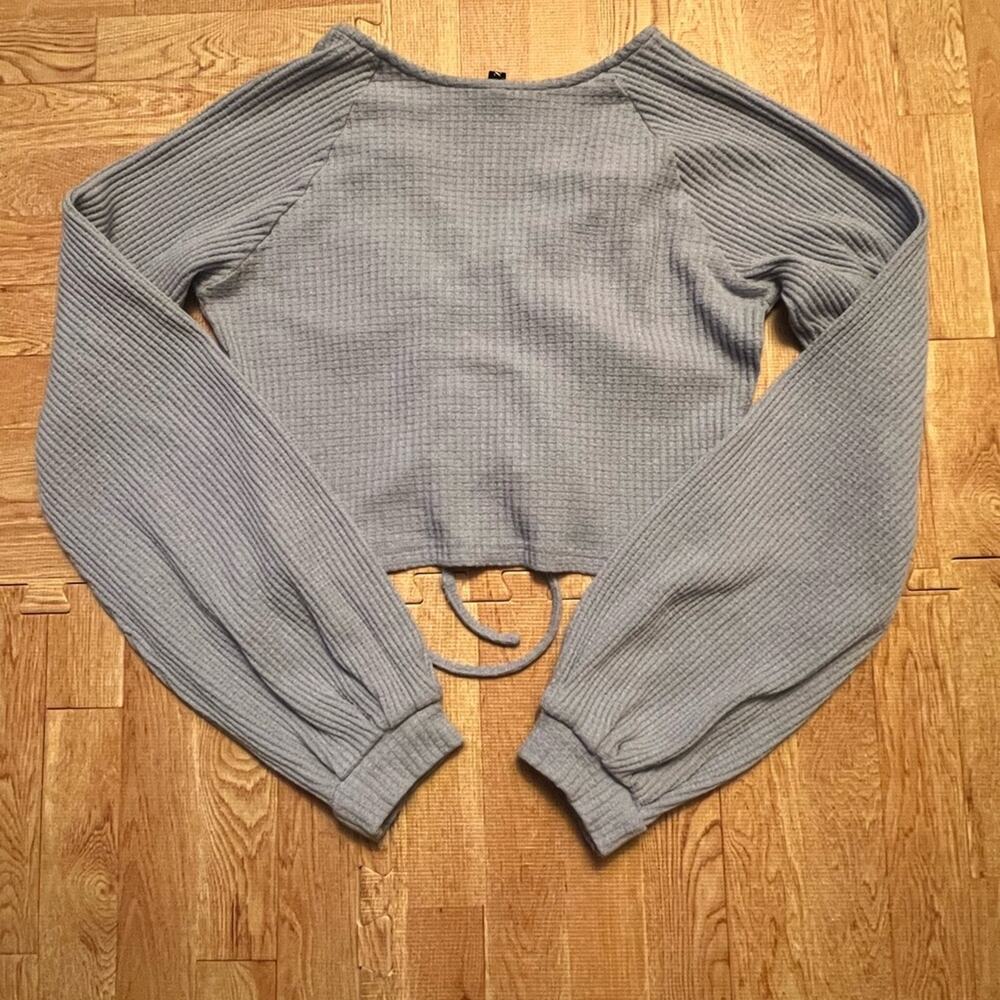 Zaful Bluish Gray Ruched Waffle Knit Crop Top Size Medium Boho Y2K - Picture 5 of 7